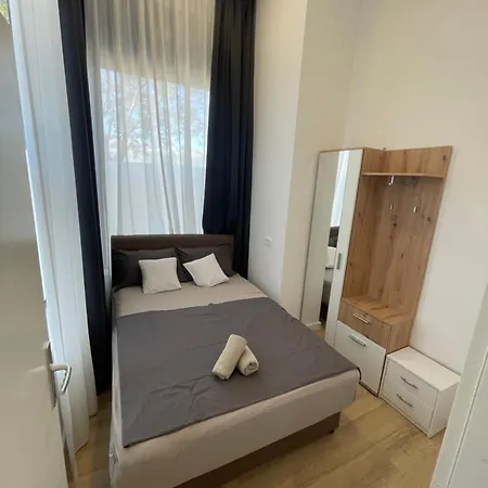 Apartman Two Bedroom N Split
