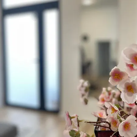 Two Bedroom N Split